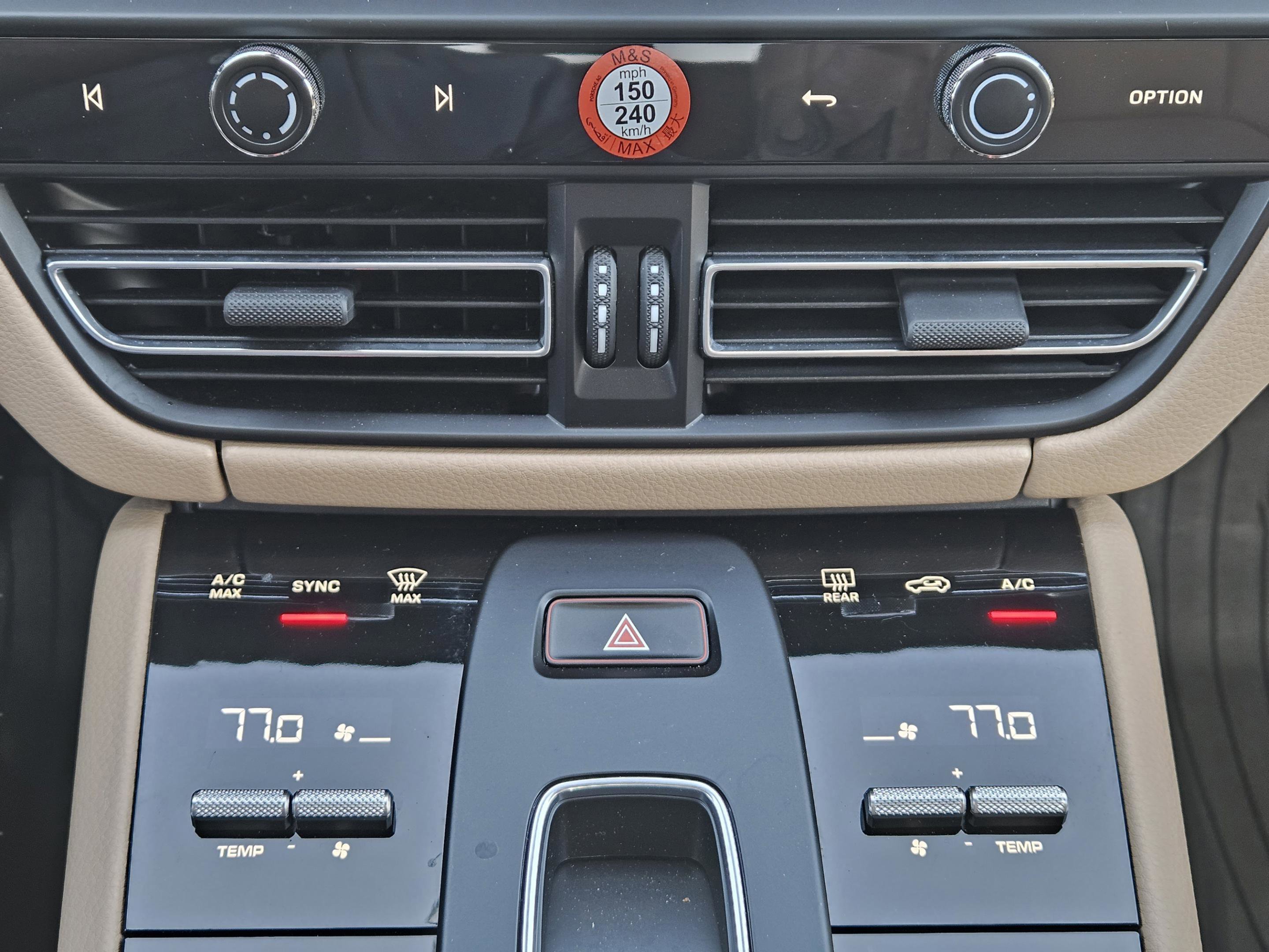 Certified 2026 Porsche Macan image 19