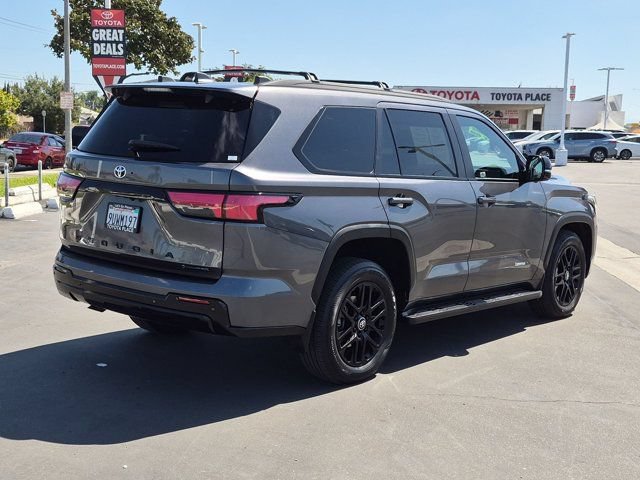 Certified 2025 Toyota Sequoia Limited w/ Tow Technology Package AWD/4WD image 9