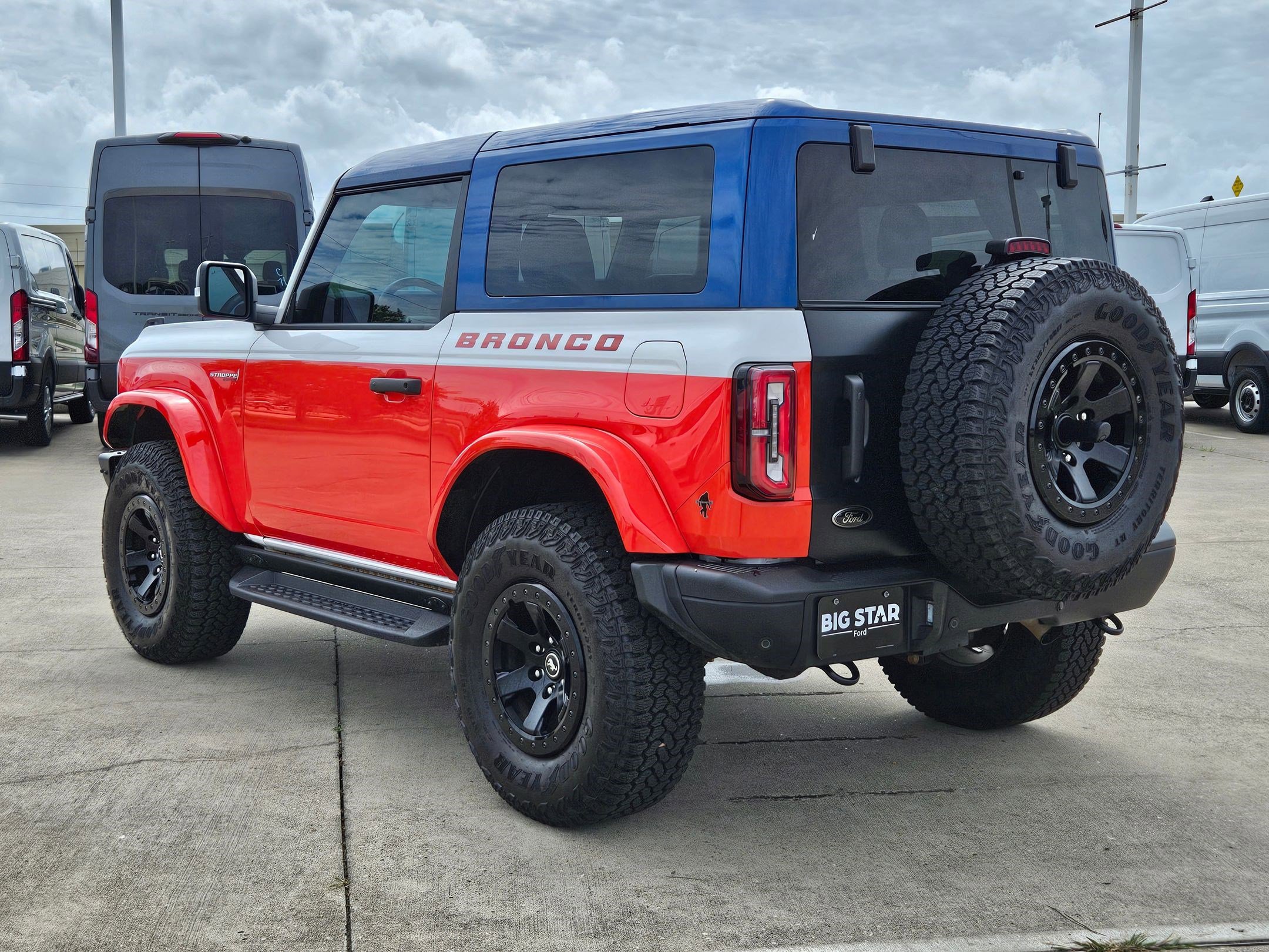 Used 2025 Ford Bronco Stroppe Edition AWD/4WD image 7