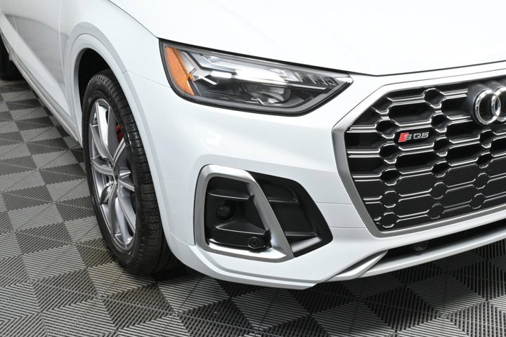 New 2025 Audi SQ5 Premium Plus image 34
