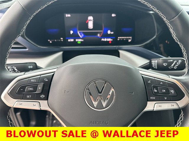 Used 2022 Volkswagen Tiguan SE image 14