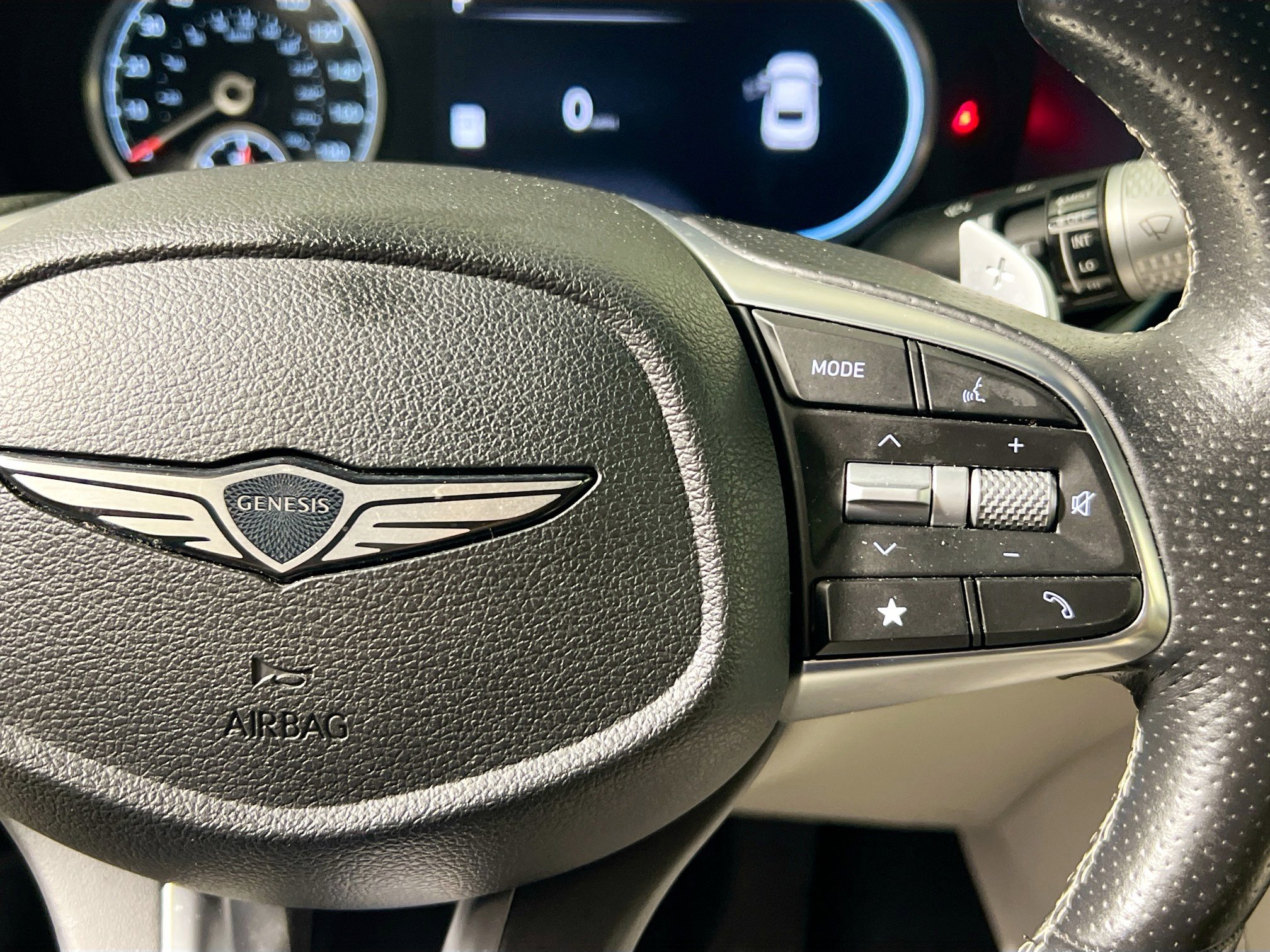 Used 2024 Genesis G70 2.5T AWD/4WD image 19