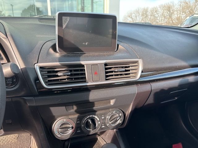 Used 2016 MAZDA MAZDA3 i Sport w/ Preferred Equipment Package image 9