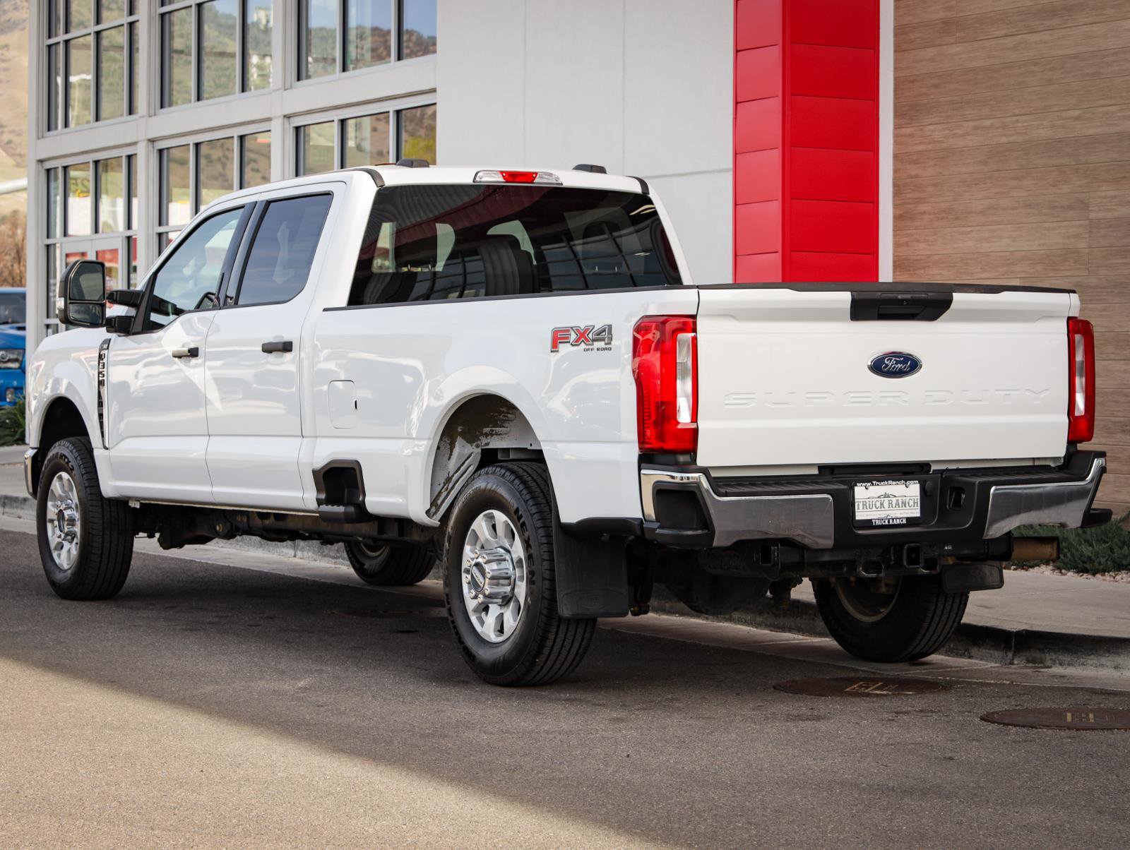 Used 2023 Ford F350 XLT w/ FX4 Off-Road Package image 6