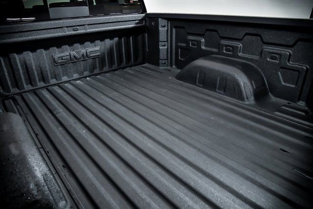 New 2025 GMC Sierra 1500 SLE w/ Preferred Package image 5