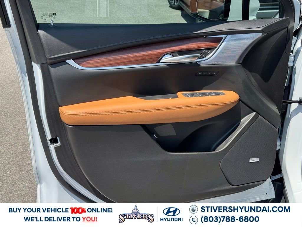 Used 2025 Cadillac XT5 Premium Luxury w/ Technology Package AWD/4WD image 30