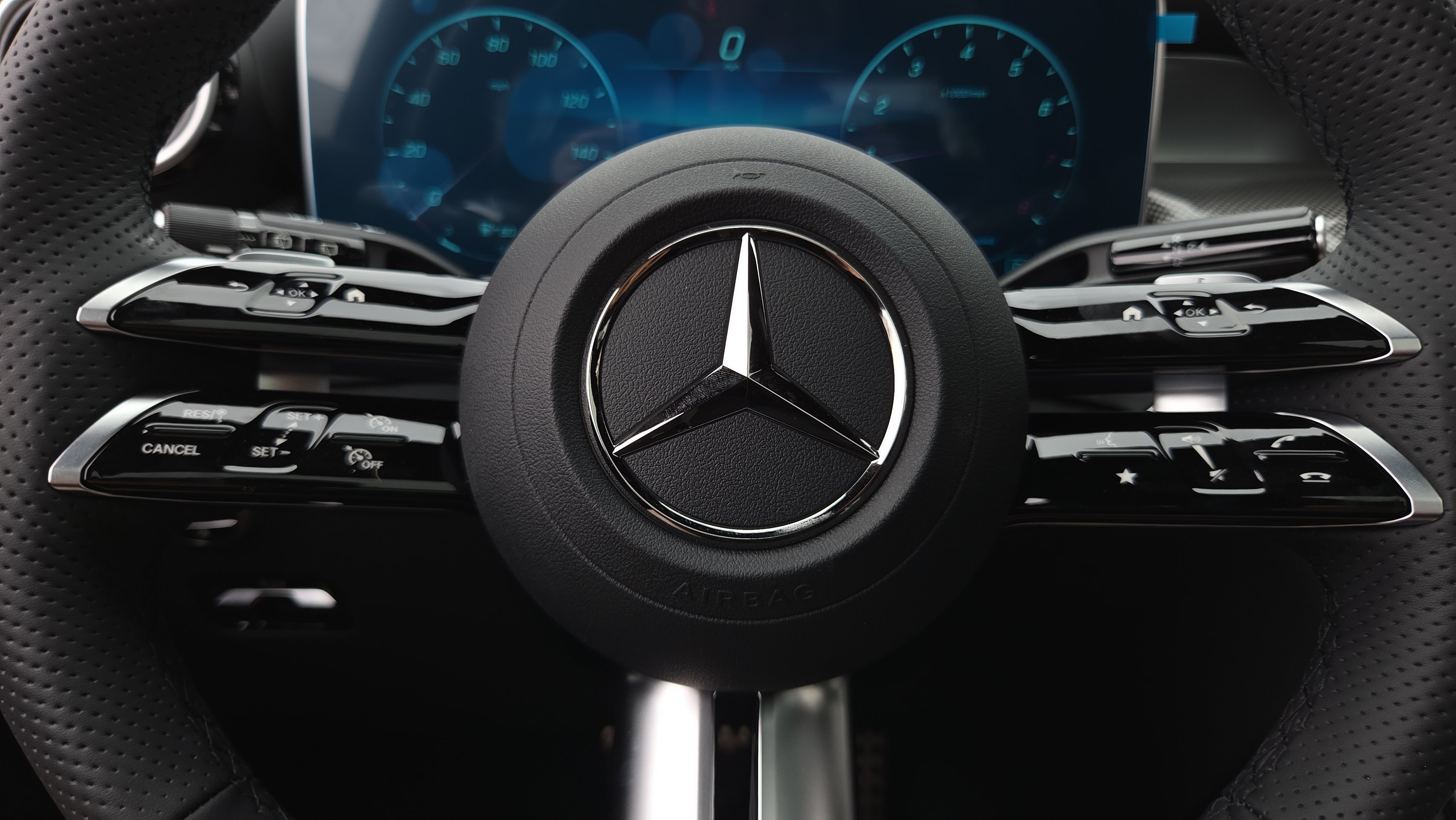 New 2026 Mercedes-Benz GLC 300 image 16