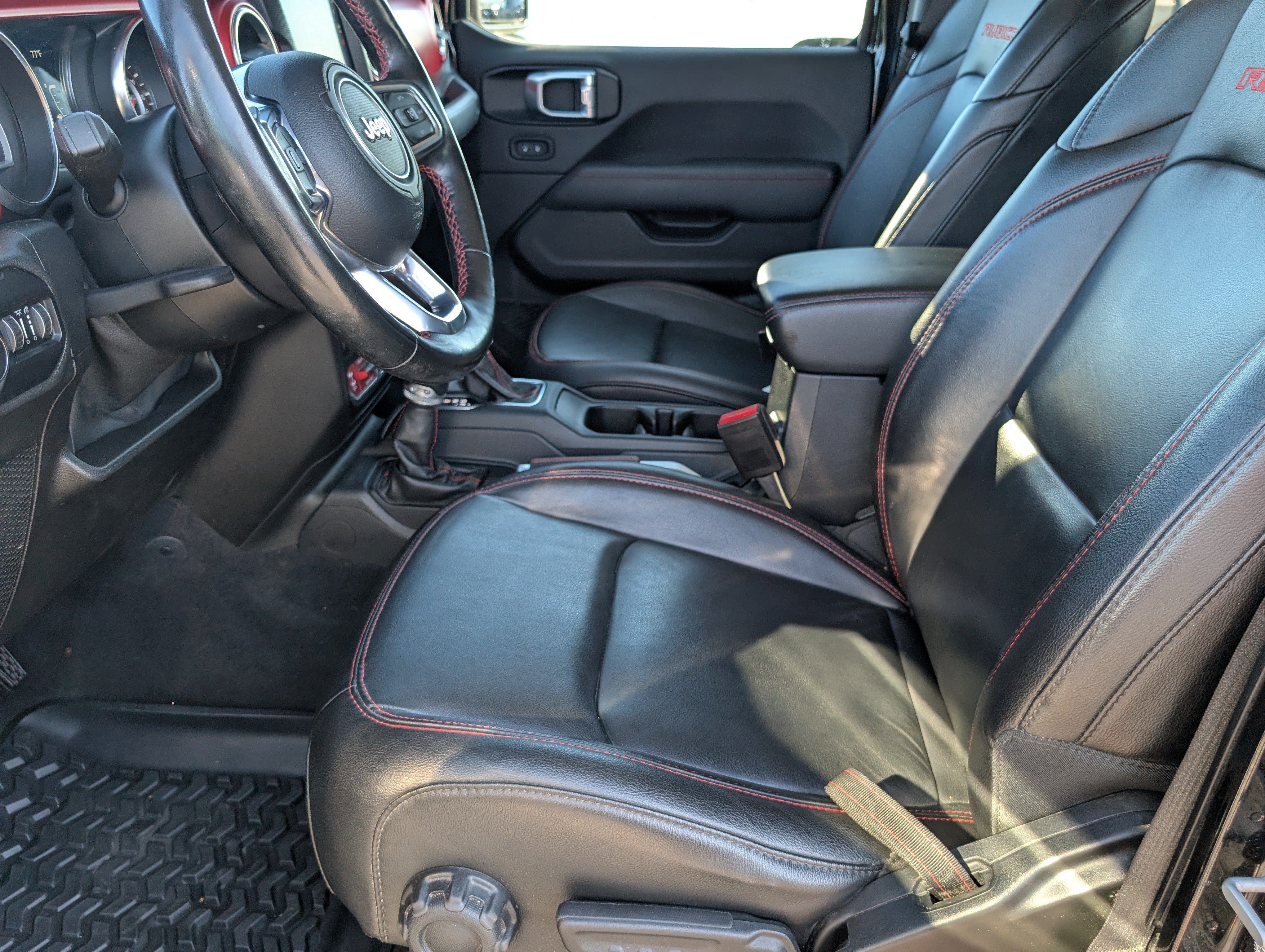 Used 2021 Jeep Gladiator Rubicon AWD/4WD image 13