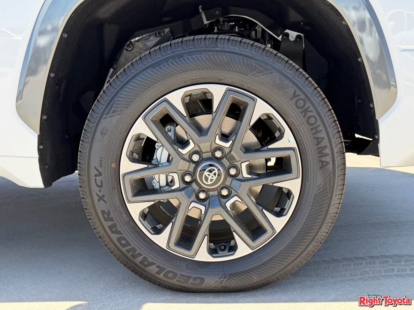 New 2026 Toyota Tundra Limited AWD/4WD image 11