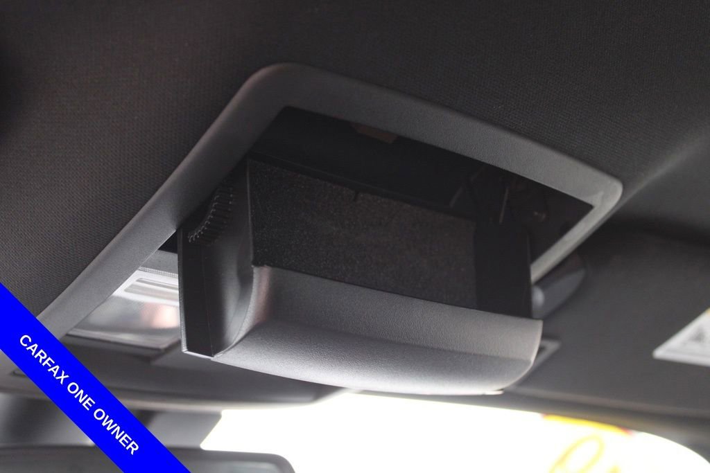 Used 2019 Dodge Challenger SXT image 34