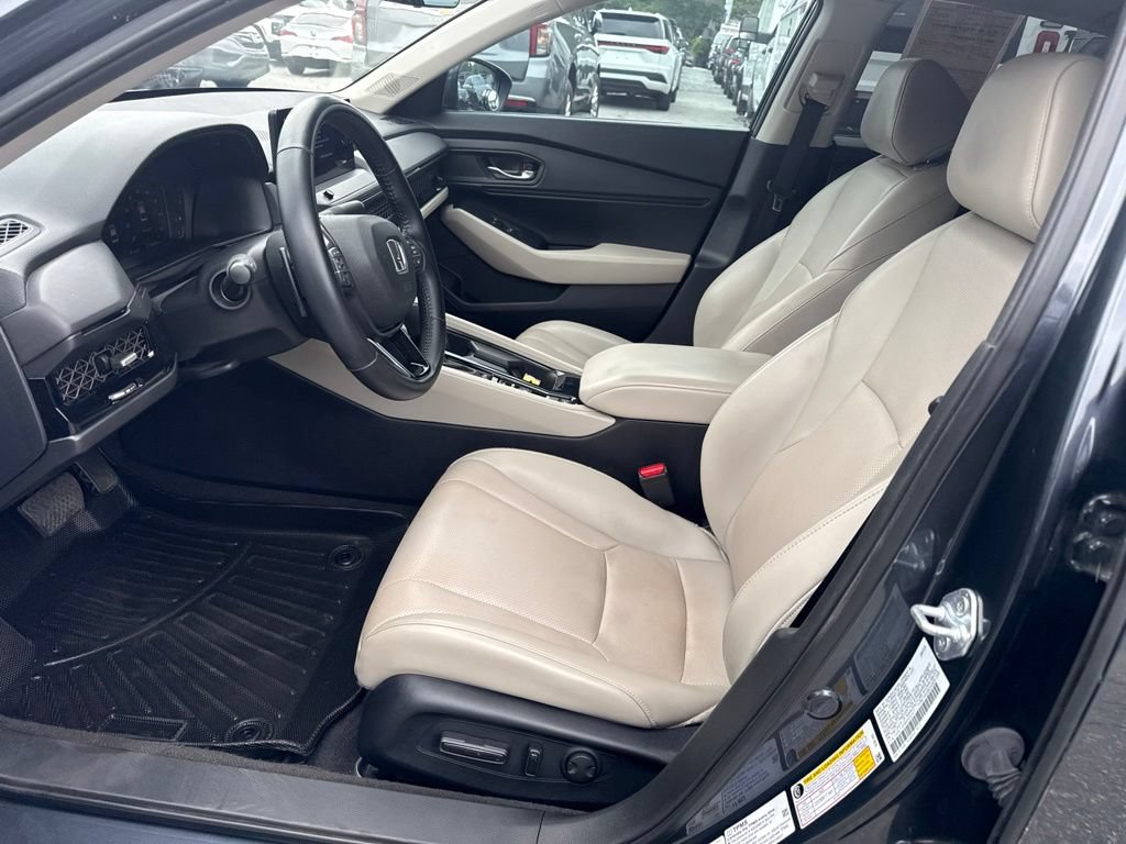 Used 2023 Honda Accord EX-L image 3