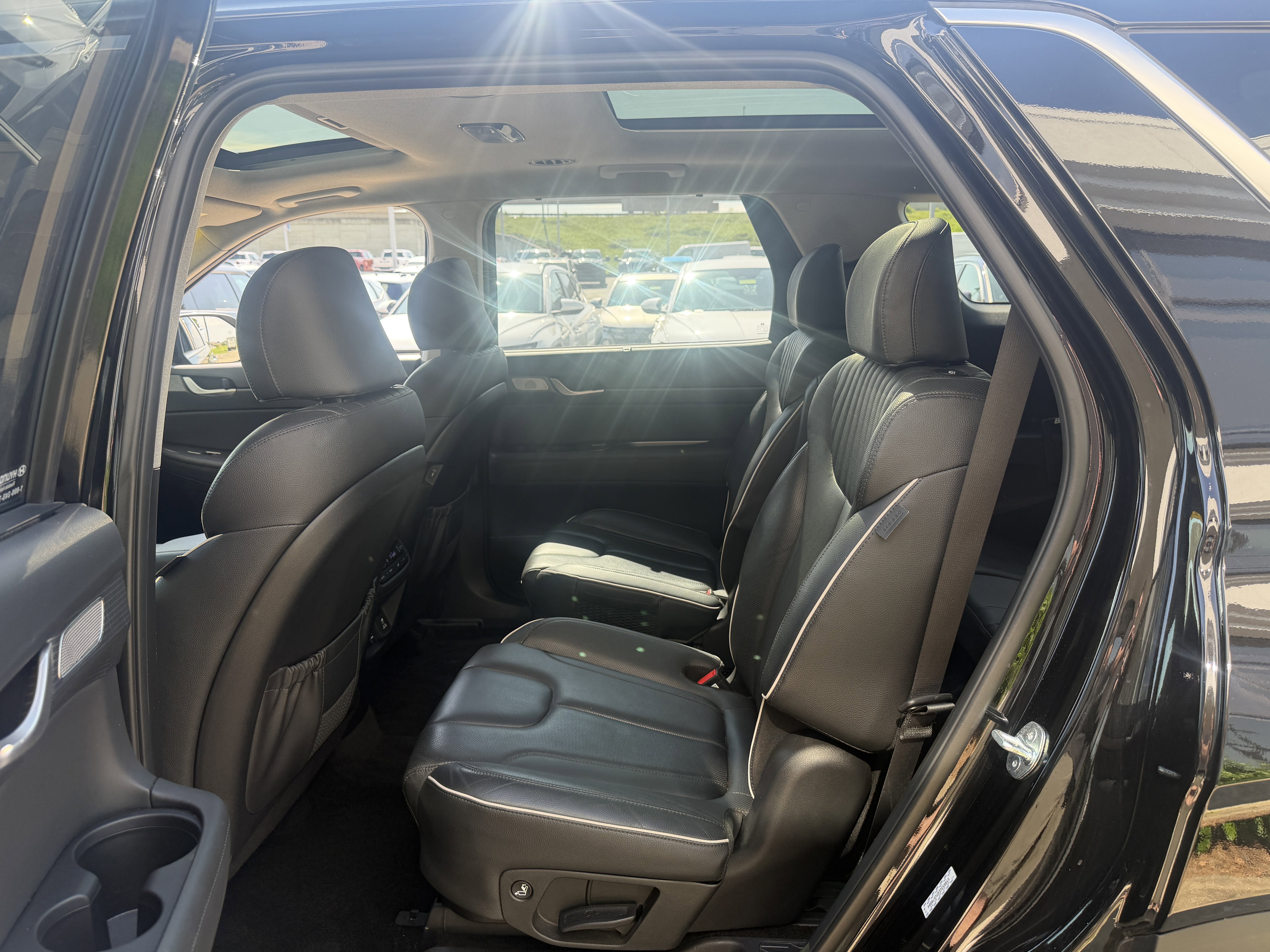 Used 2023 Hyundai Palisade Limited AWD/4WD image 28
