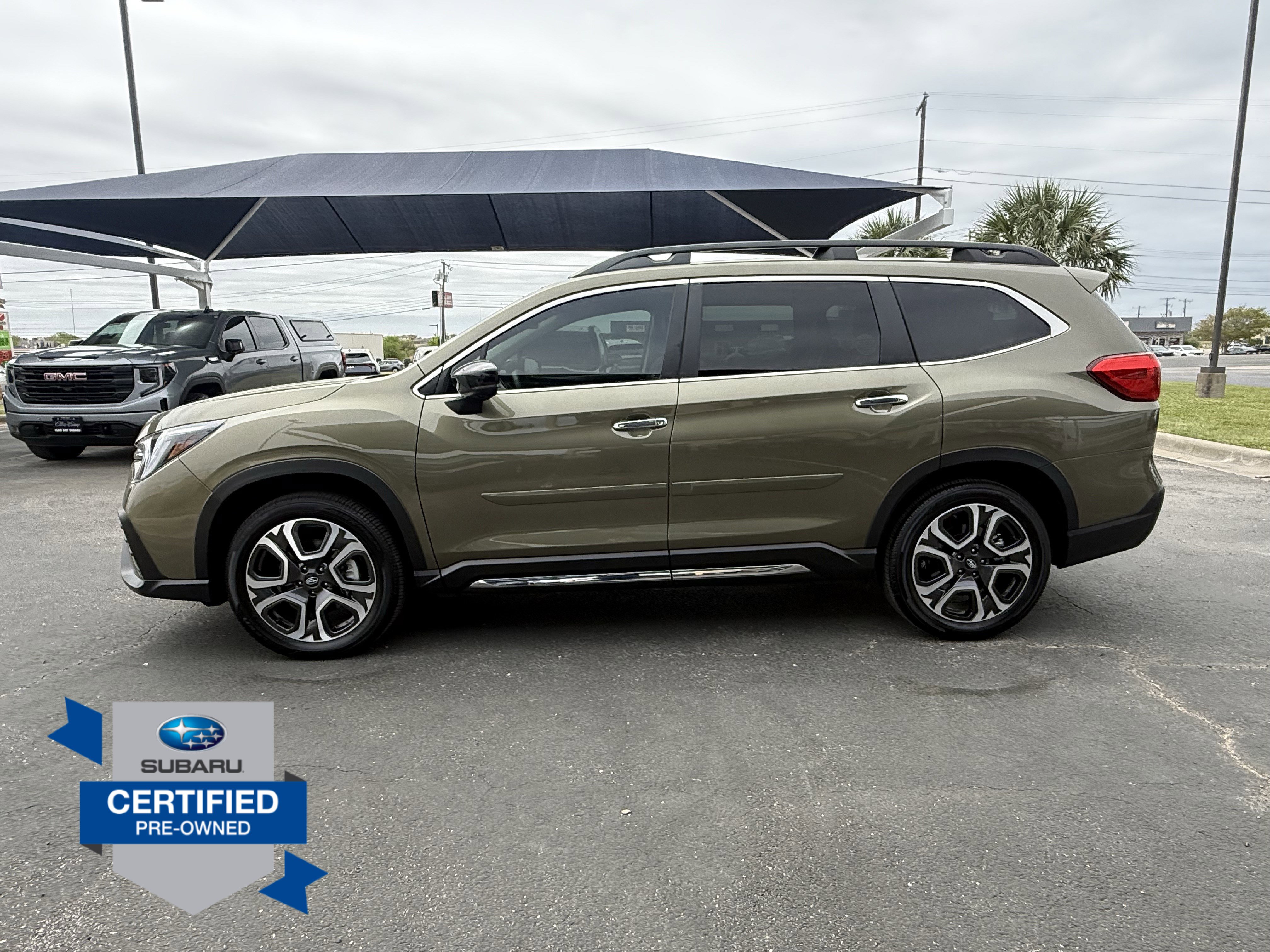 Used 2025 Subaru Ascent Touring AWD/4WD image 4
