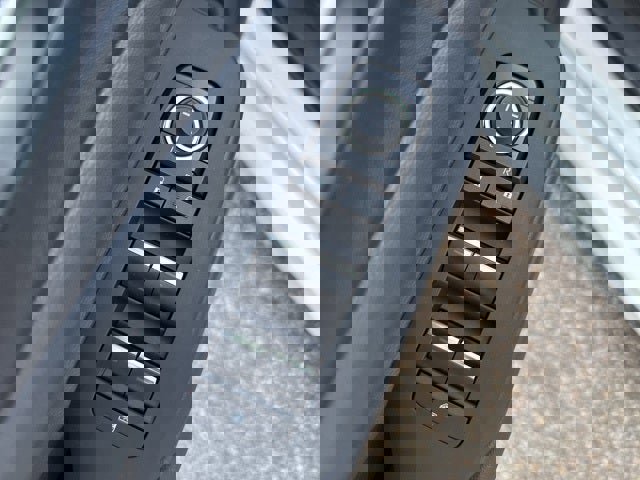 Used 2025 Toyota Prius XLE image 19