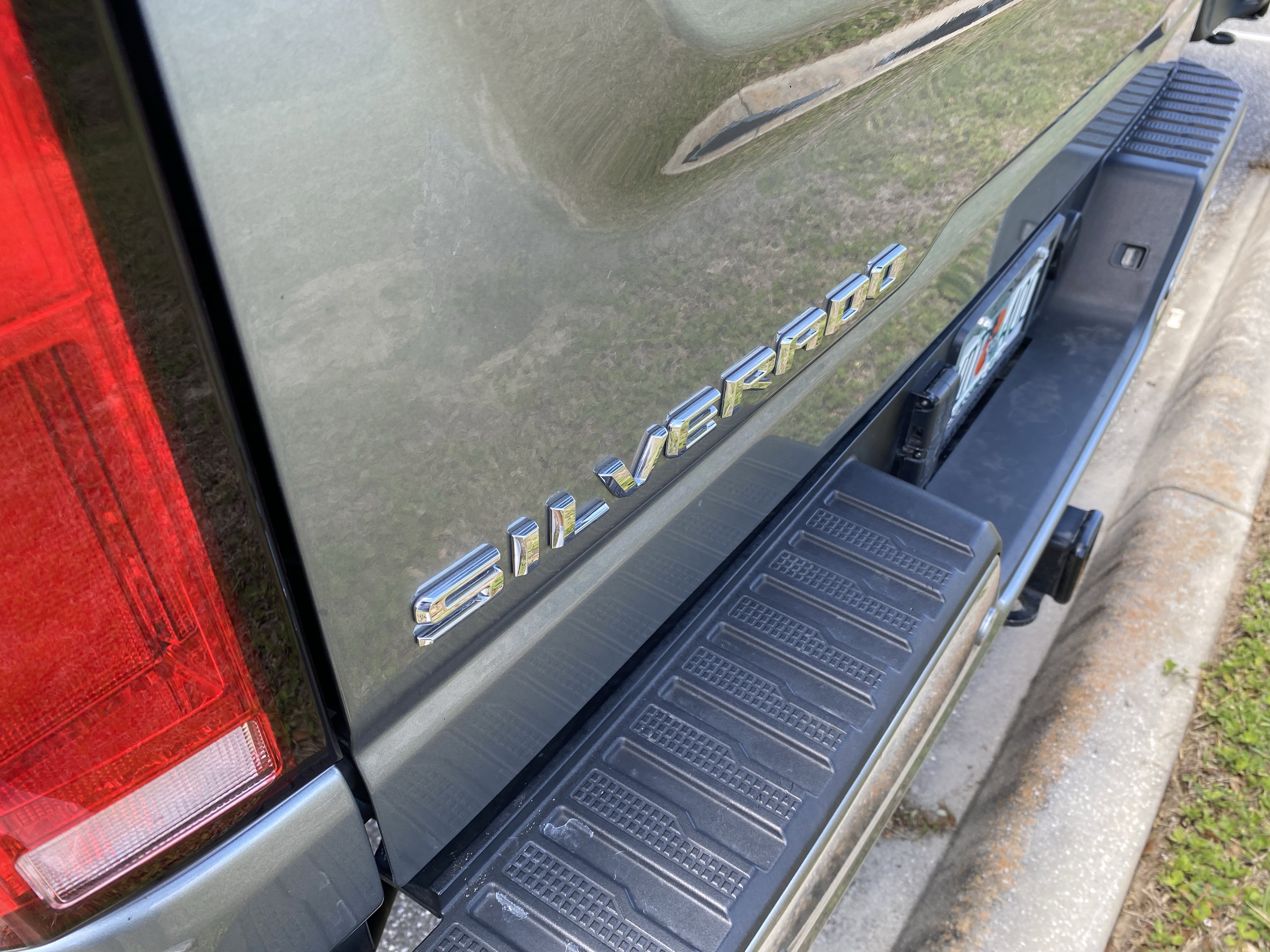Used 2024 Chevrolet Silverado 2500 High Country w/ High Country Premium Package AWD/4WD image 21