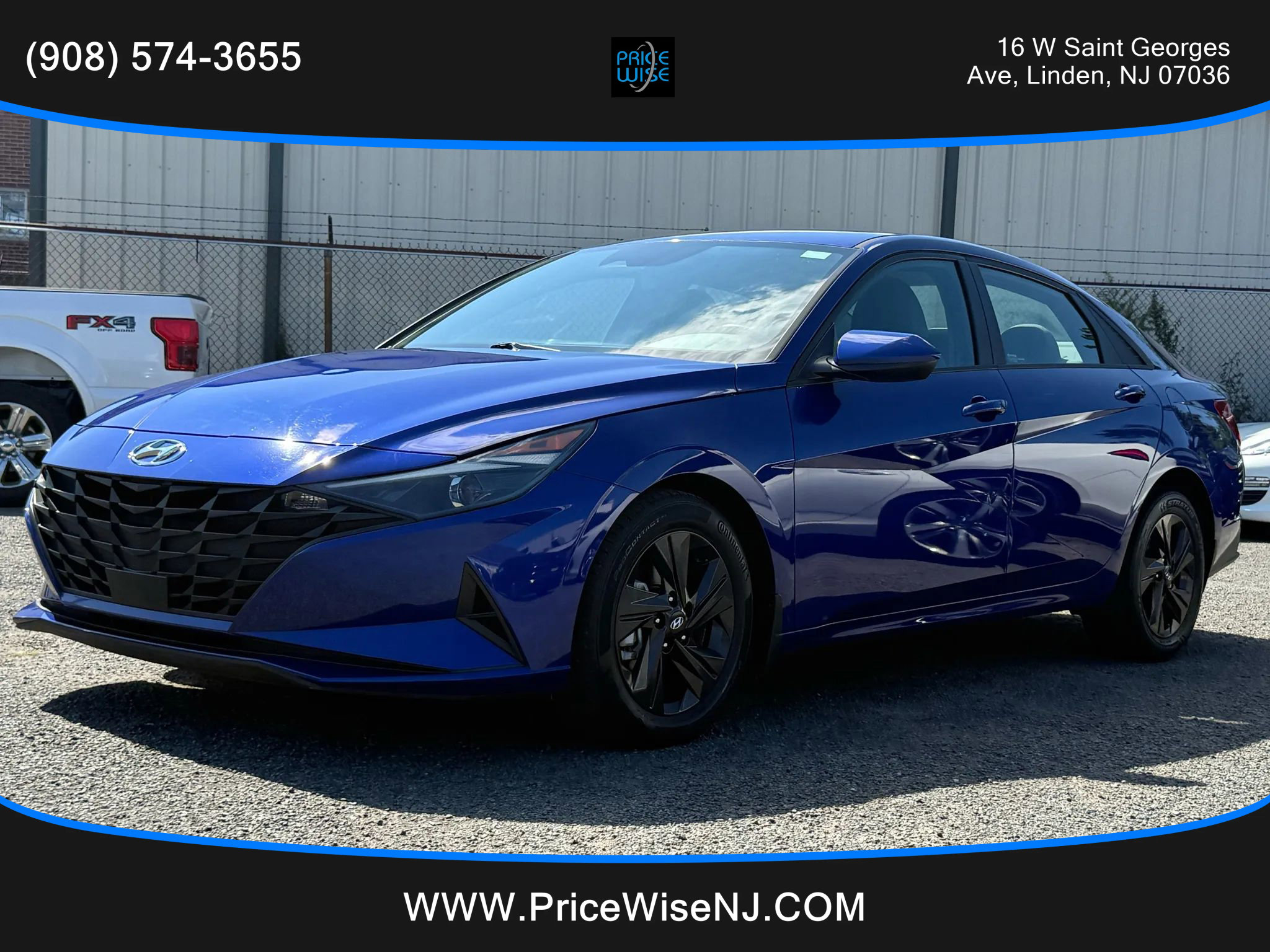 Used 2022 Hyundai Elantra SEL w/ Convenience Package image 3