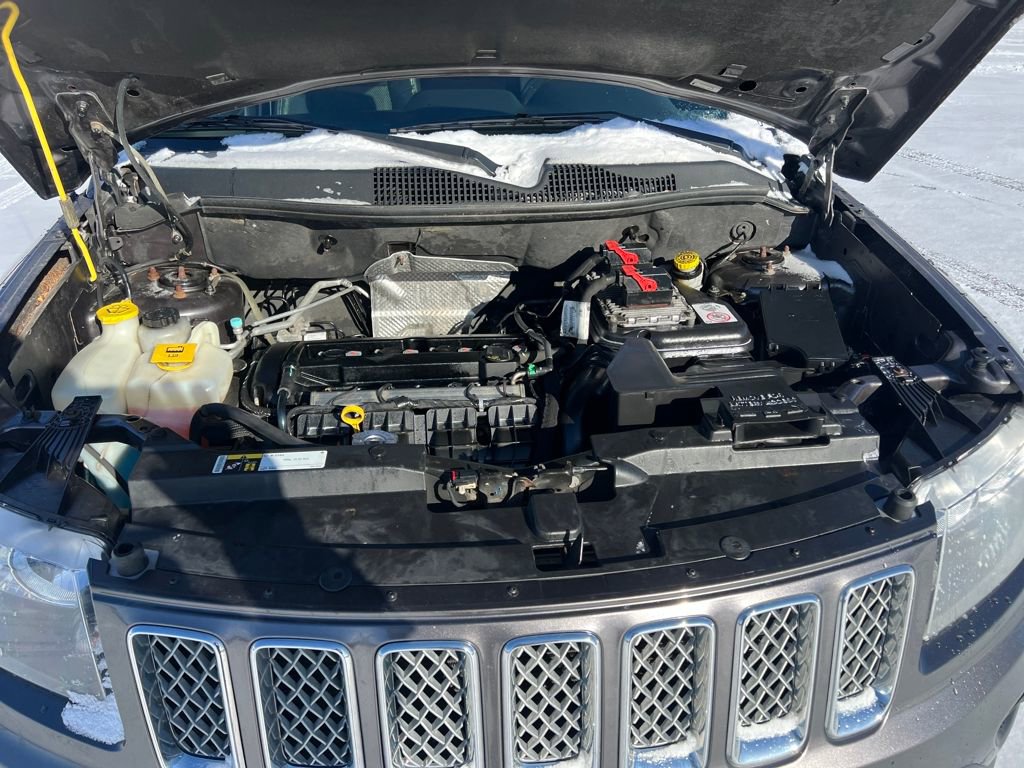 Used 2016 Jeep Compass Latitude image 25