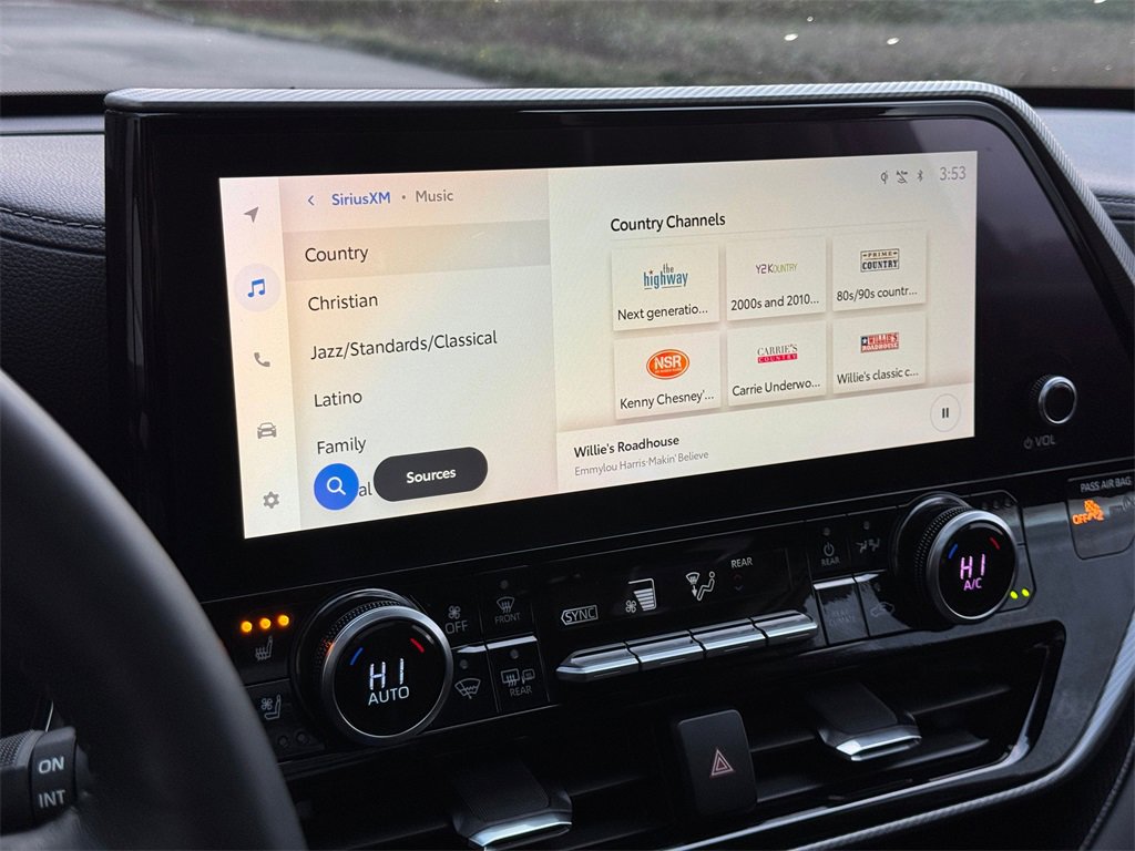 Used 2023 Toyota Highlander Platinum image 19