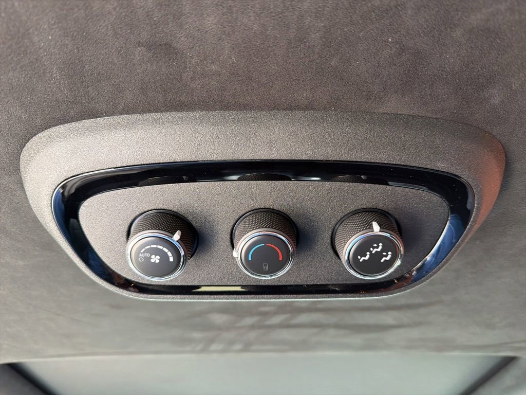 Used 2025 Dodge Durango SRT Hellcat image 40