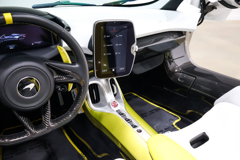 Used 2021 McLaren Elva RWD image 39