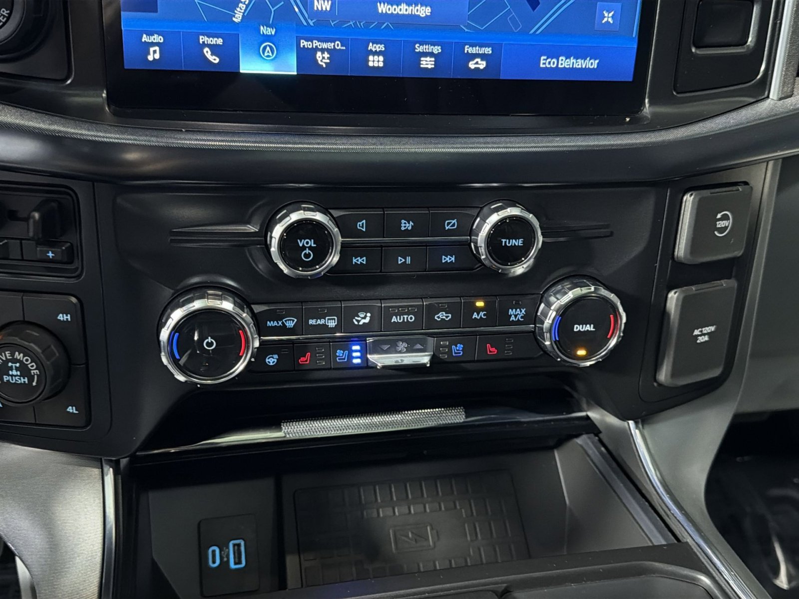 Used 2022 Ford F150 Limited AWD/4WD image 23