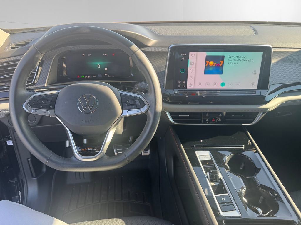 Used 2024 Volkswagen Atlas Peak Edition SEL image 10