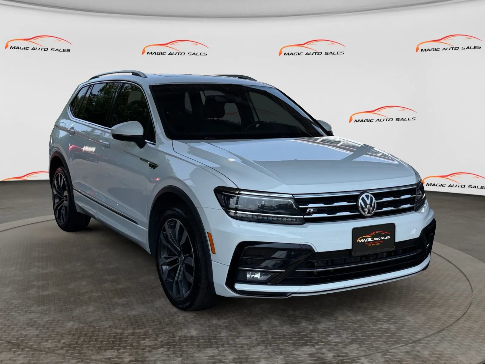 Used 2021 Volkswagen Tiguan SEL Premium R-Line AWD/4WD image 5