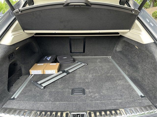 New 2024 Bentley Bentayga Extended Wheelbase image 41