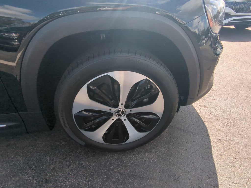 Used 2024 Mercedes-Benz GLB 250 4MATIC image 23