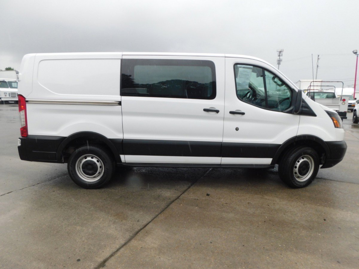 Used 2019 Ford Transit 250 130 Low Roof image 2