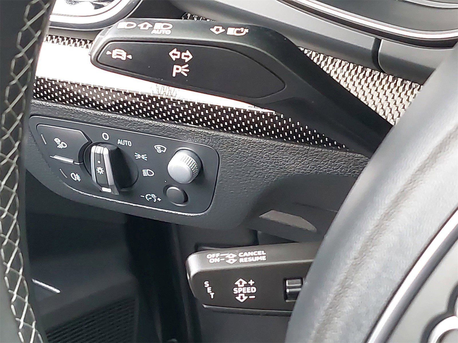 Used 2023 Audi SQ5 Prestige w/ Prestige Package image 22