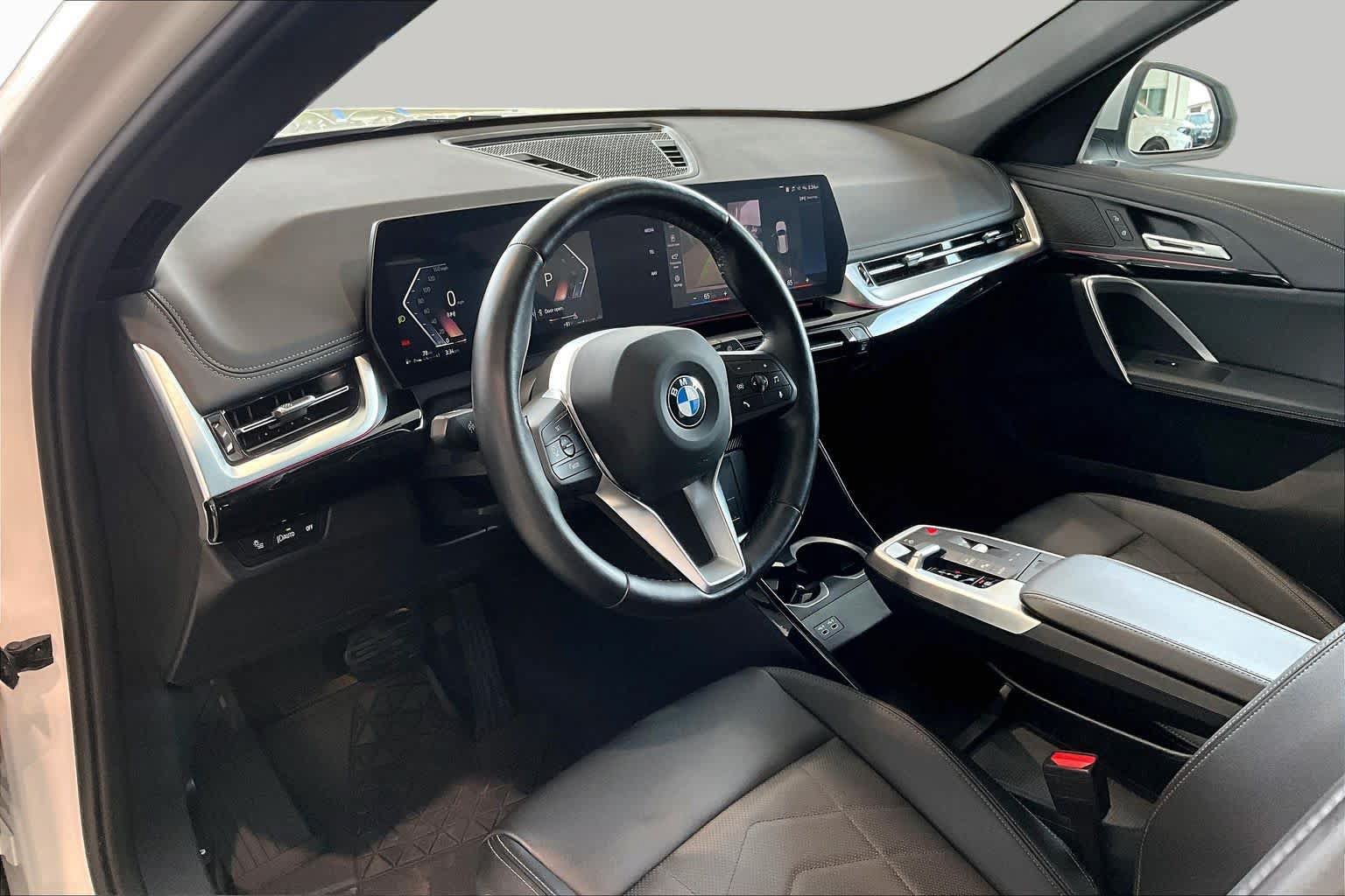 Used 2023 BMW X1 xDrive28i w/ Convenience Package AWD/4WD image 19