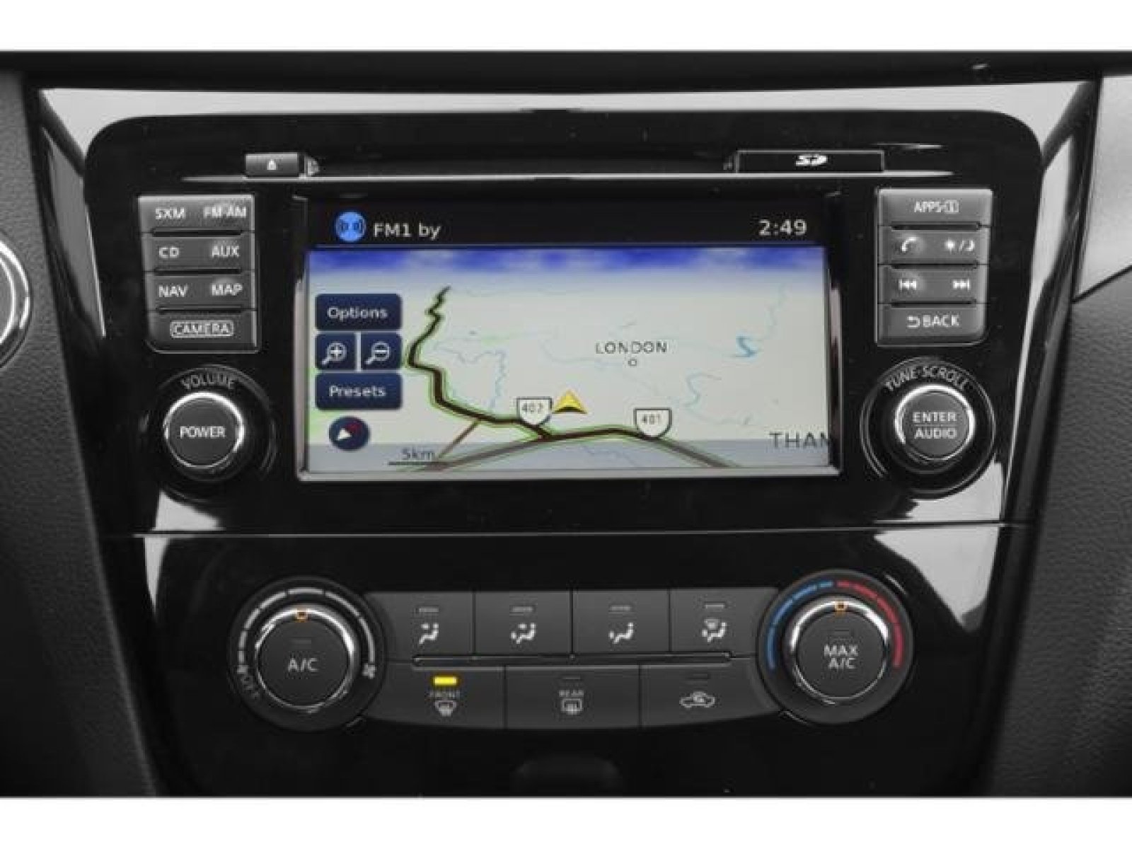 Used 2015 Nissan Rogue SV w/ SV Moonroof Package image 24