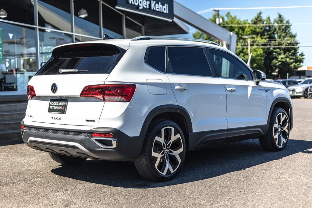 Used 2022 Volkswagen Taos SEL w/ Panoramic Sunroof Package AWD/4WD image 7
