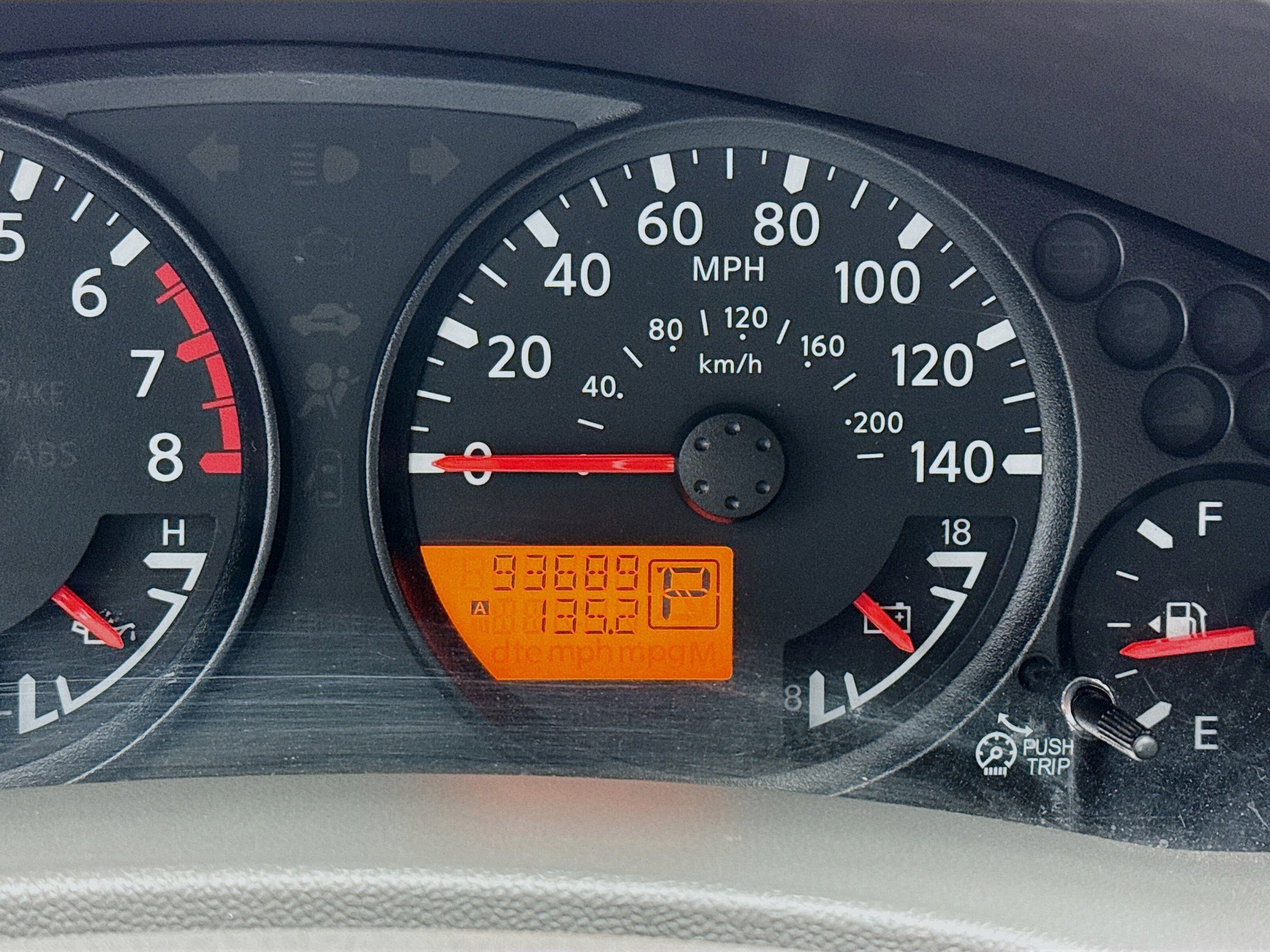 Used 2018 Nissan Frontier SV image 8