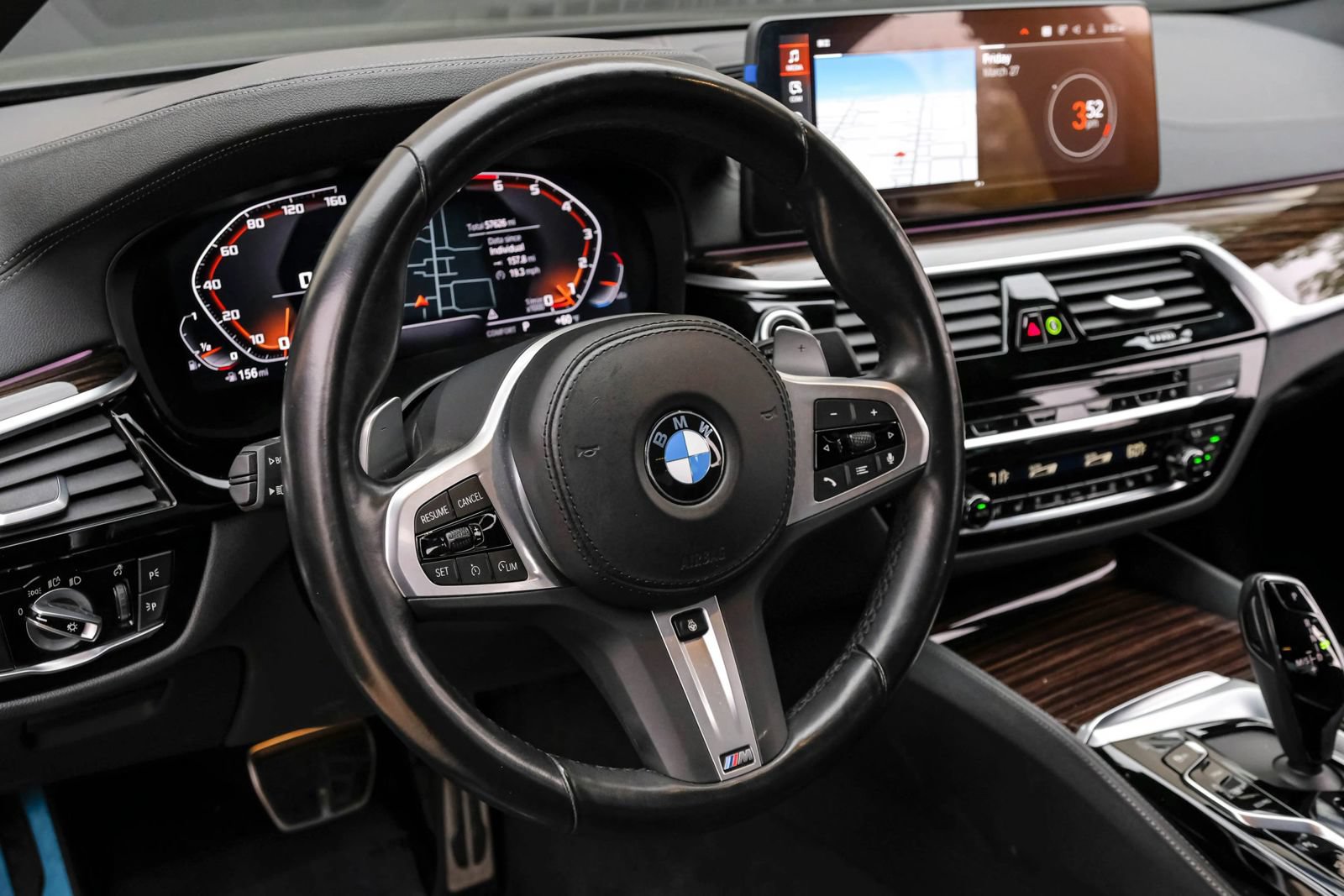 Used 2023 BMW M550i xDrive w/ Executive Package AWD/4WD image 25