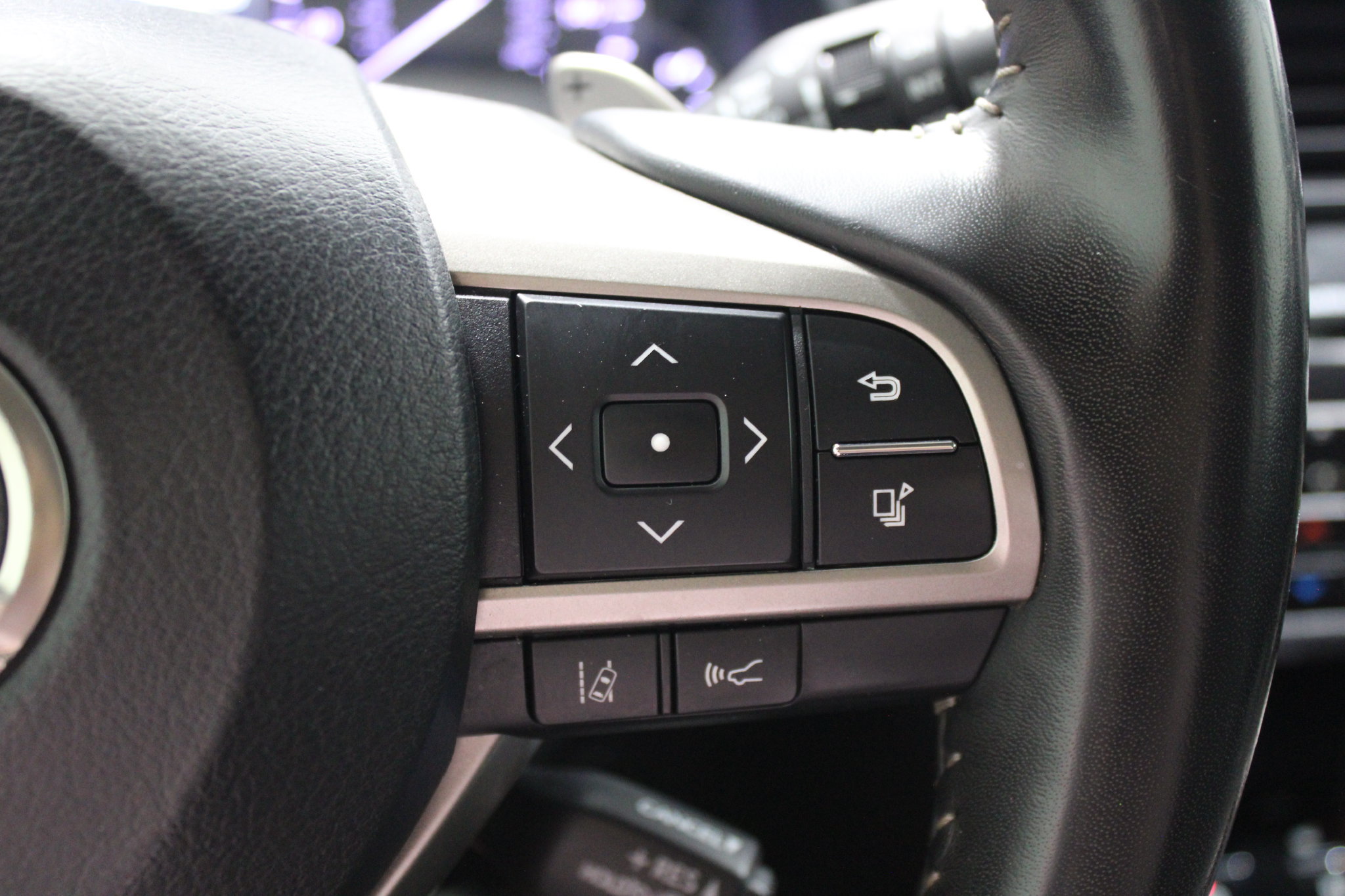 Used 2020 Lexus RX 350 AWD w/ Premium Package image 39