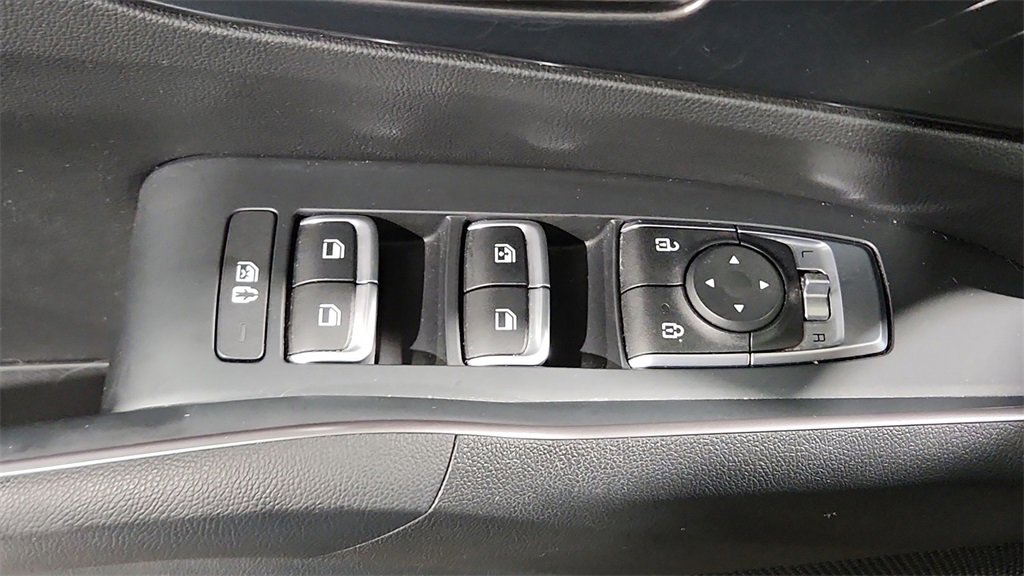 Used 2021 Kia Sorento S image 17