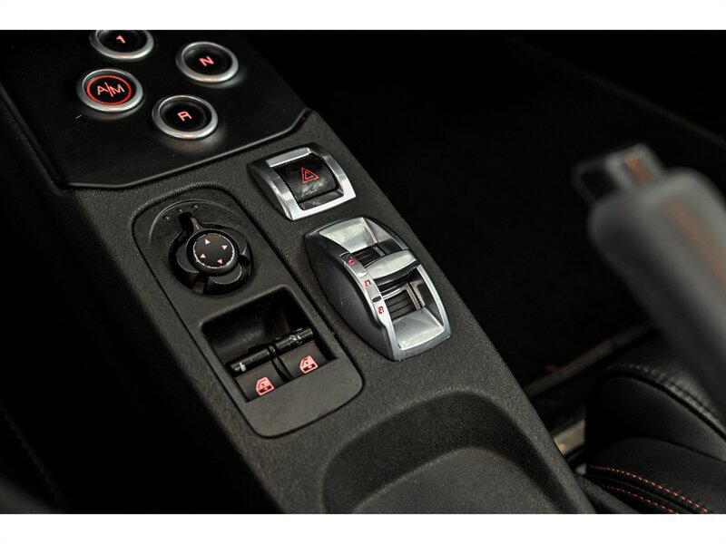 Used 2015 Alfa Romeo 4C Coupe w/ Leather Interior Group RWD image 24