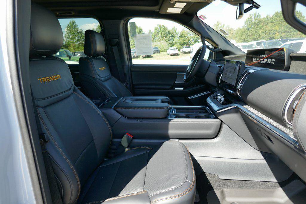 New 2025 Ford Expedition Tremor image 9