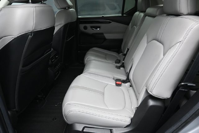 Certified 2025 Honda Pilot EX-L image 18