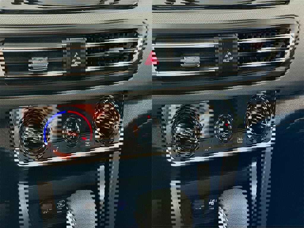 Used 2021 Kia Seltos LX image 9