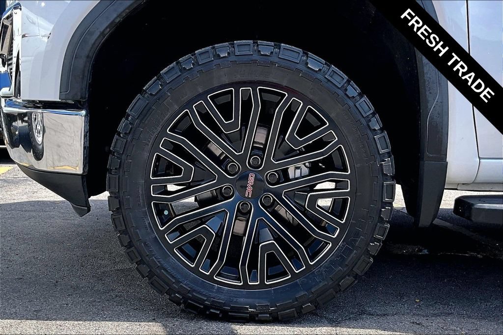 Used 2019 GMC Sierra 1500 SLT w/ SLT Premium Plus Package AWD/4WD image 34