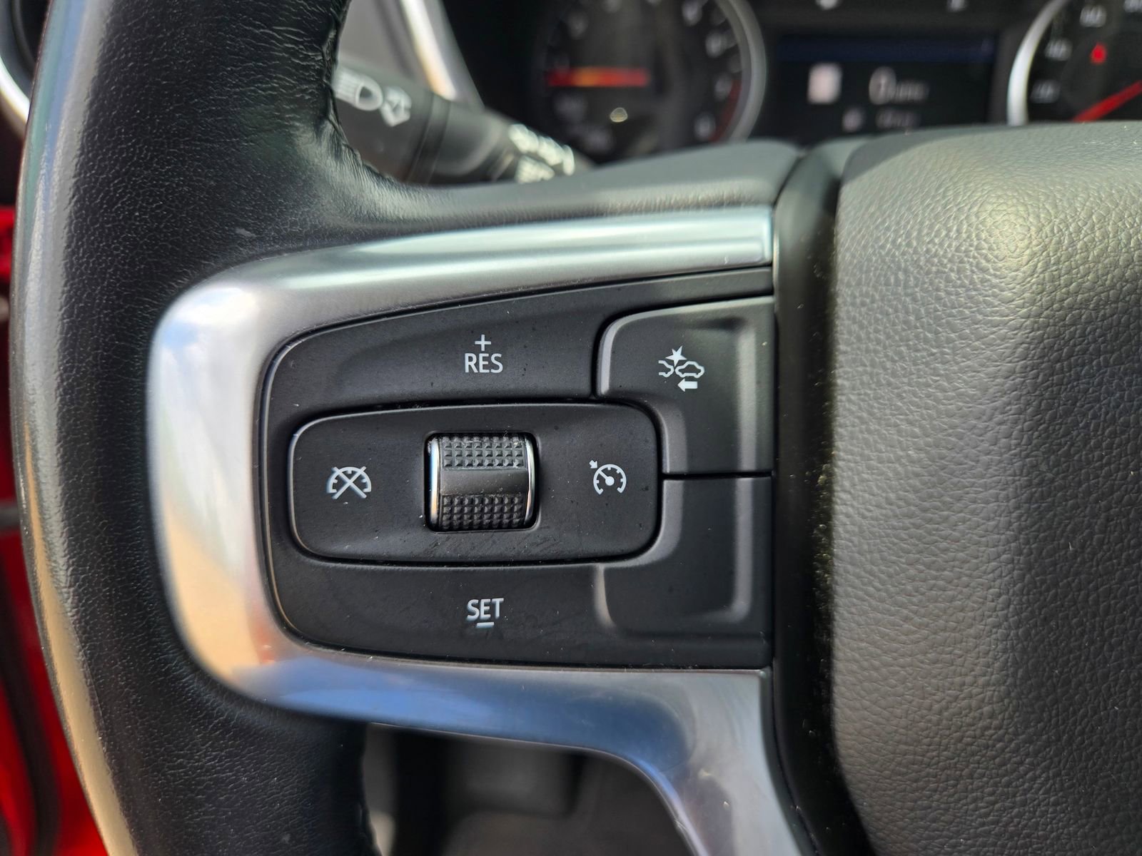 Used 2021 Chevrolet Blazer LT w/ Sound & Technology Package FWD image 12