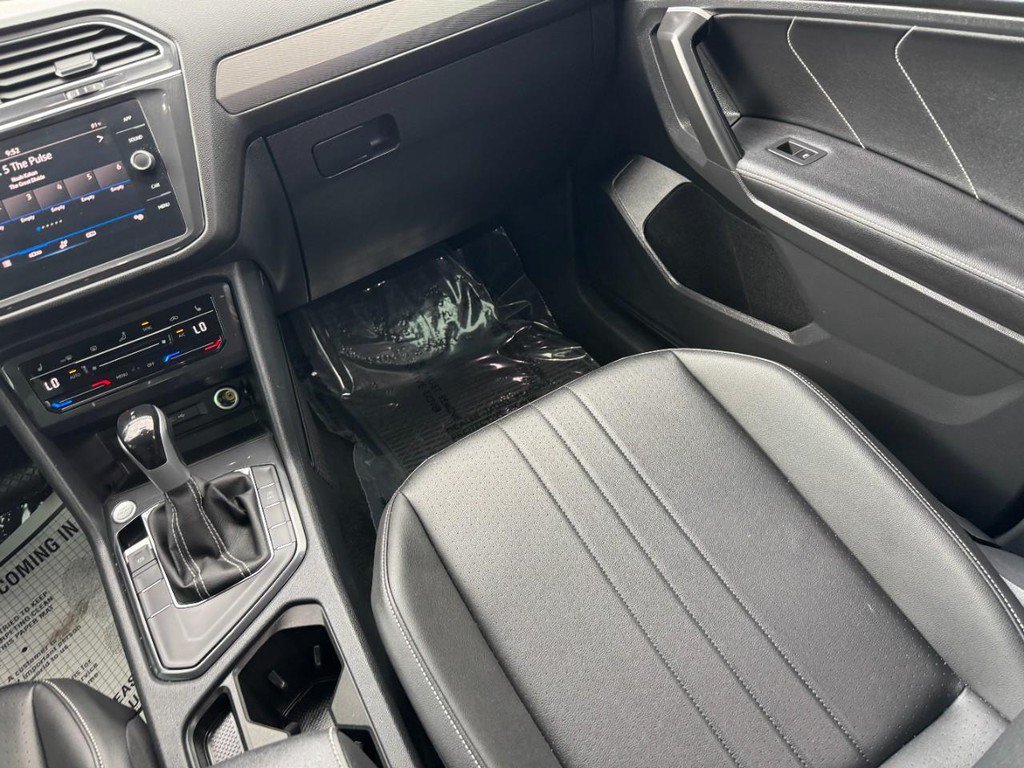 Used 2023 Volkswagen Tiguan SE FWD image 19
