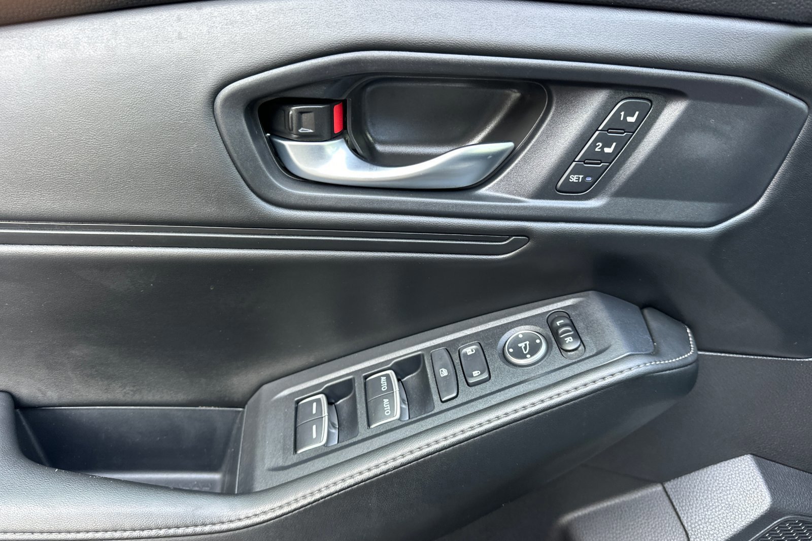 Used 2024 Honda Accord Sport image 11