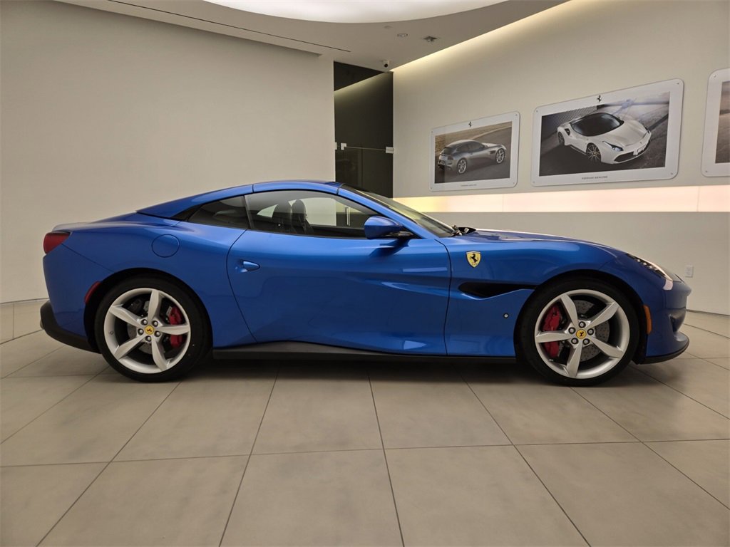 Used 2019 Ferrari Portofino image 43