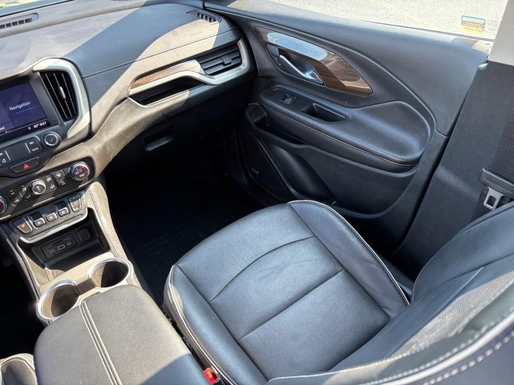 Used 2020 GMC Terrain Denali w/ Denali Premium Package FWD image 13