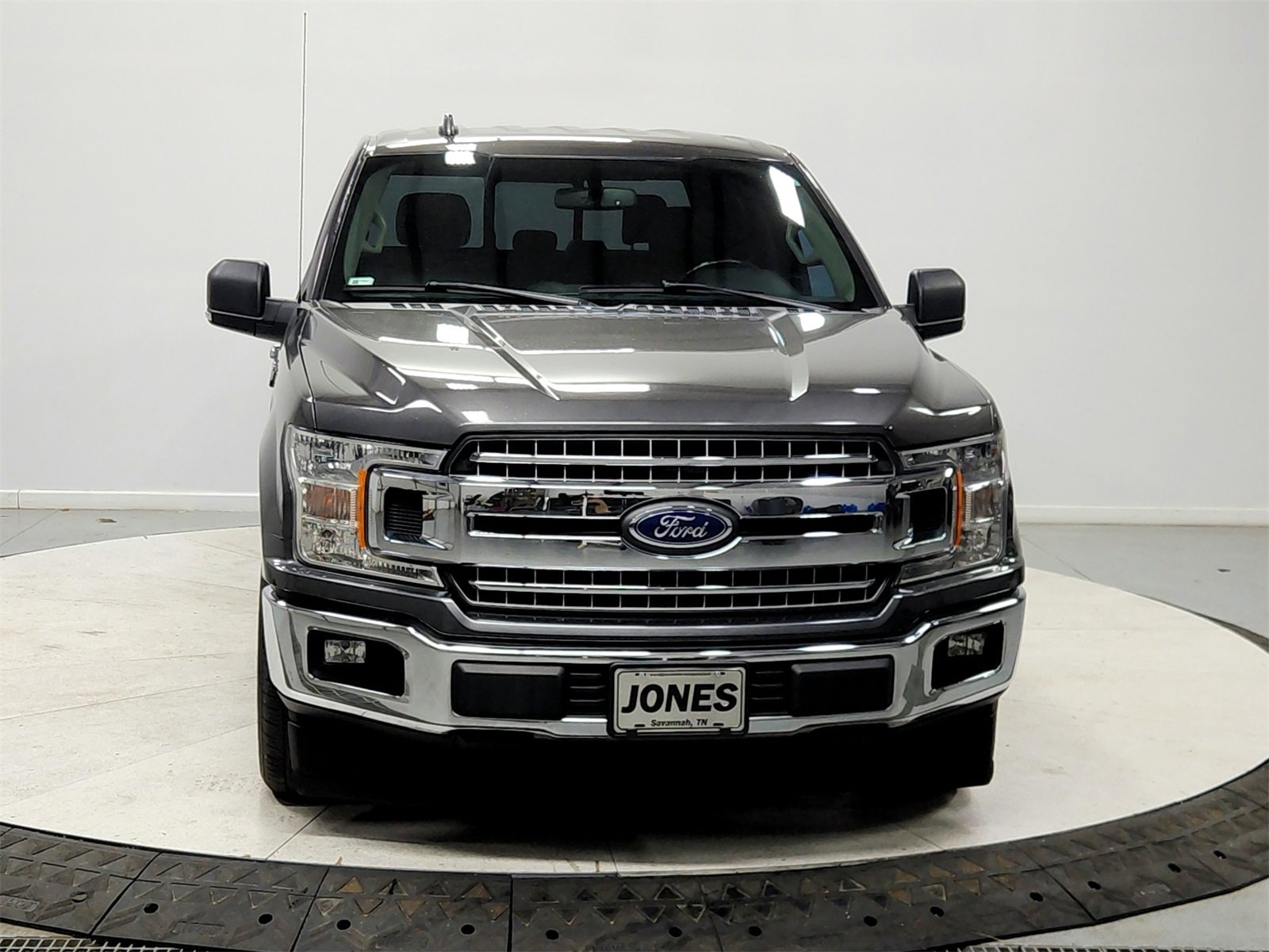 Used 2018 Ford F150 XLT w/ Equipment Group 302A Luxury image 2