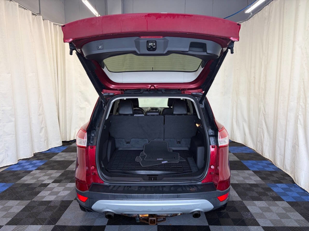 Used 2015 Ford Escape Titanium w/ Equipment Group 301A image 10